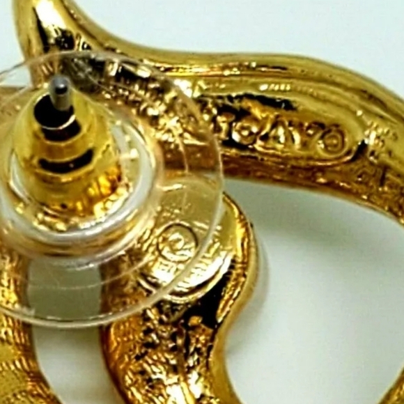 Vintage AVON Modern Elegant Pearl Accent Polished Gold Pierced Earrings - Picture 4 of 5